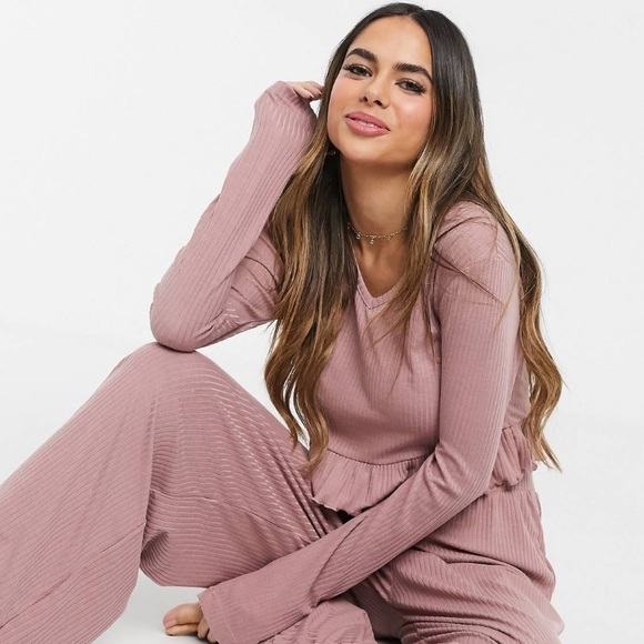 Missguided Ribbed Pajama Set - Picture 2 of 12